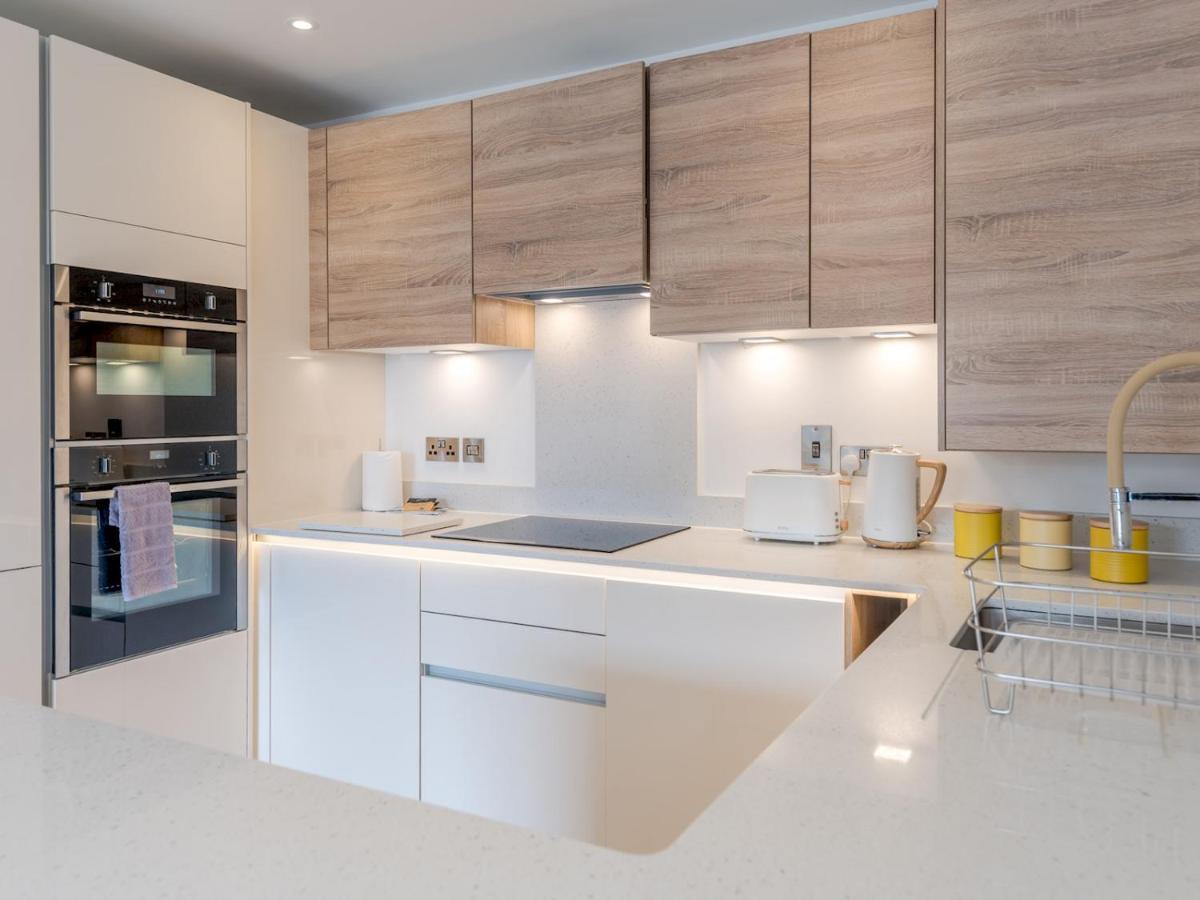 Pass The Keys 1 Bed Albury Contemporary Apartment With Secure Parking Shrewsbury Kültér fotó